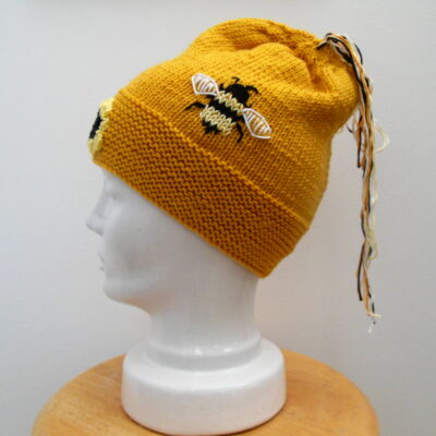 knit bee hat