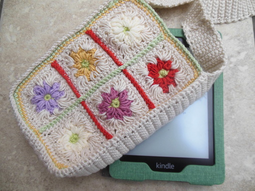 flower-power-kindle-bag