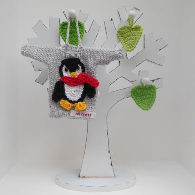 penguin-mini-sweater-ornament