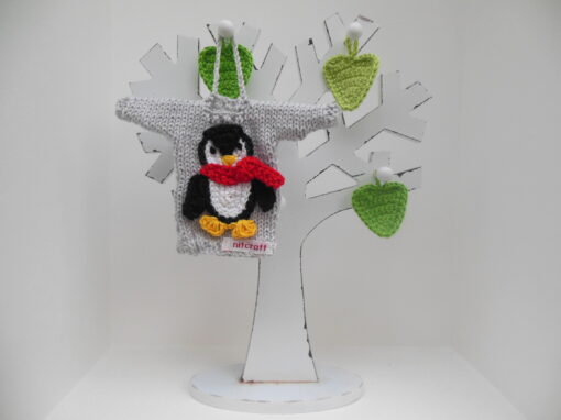 penguin-mini-sweater-ornament