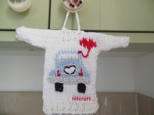 just-married-mini-sweater-ornament